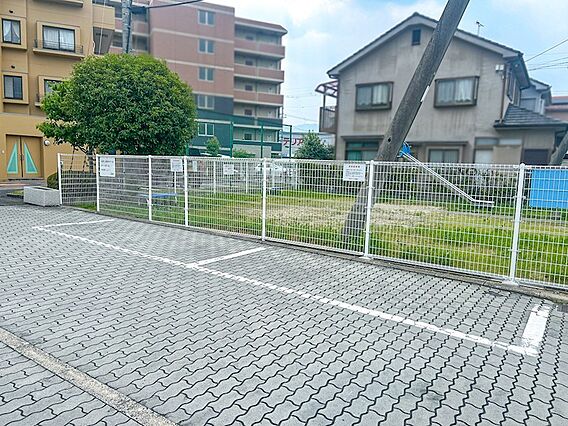 来客用の駐車場...