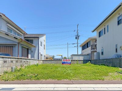 外観:南向き、日当り良好です。 外観:南向き、日当り良好です。