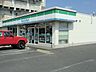 周辺：ファミリーマート 近江八幡中村町店（620m）