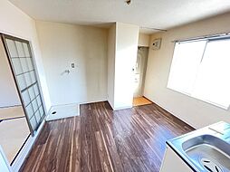 ヴォーンリッヒ 201 2階2DKのリビング/ダイニング