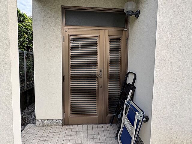 玄関 彦根市東沼波町