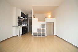 セブン・セブン都北 303 3階ワンルームのリビング/ダイニング