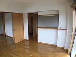 ユーミー園田 301 3階1LDKのリビング/ダイニング