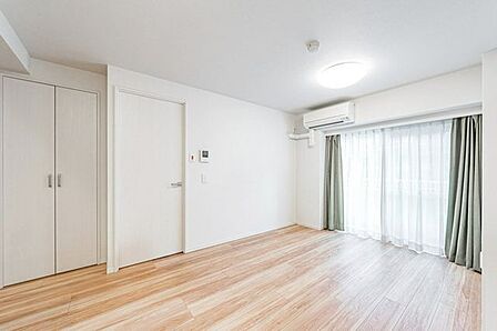 LDK　※CG加工による清掃・補修後のイメージ画像です。現況には傷・汚れがあり、補修には別途費用がかかります。