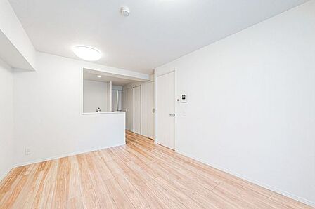 LDK　※CG加工による清掃・補修後のイメージ画像です。現況には傷・汚れがあり、補修には別途費用がかかります。