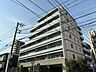外観：重厚感のある外壁タイル貼り