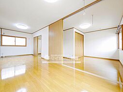 グリーンハイツ泉 102 1階2LDKのリビング/ダイニング