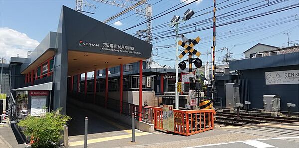 画像21:伏見稲荷駅（276m）