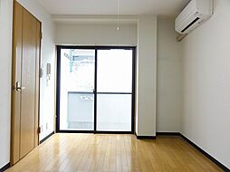 ファーストレジデンス 101 1階1Kのリビング/ダイニング