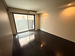 グランコスモ出町 地下1階1Kのリビング/ダイニング