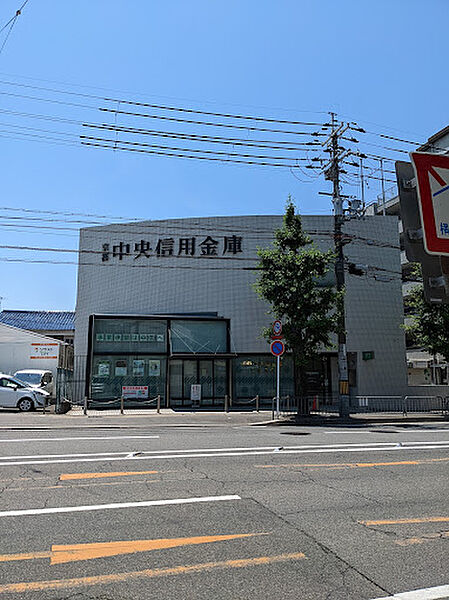 画像16:京都中央信用金庫常盤支店（610m）
