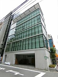 東京メトロ有楽町線 新富町駅 徒歩2分