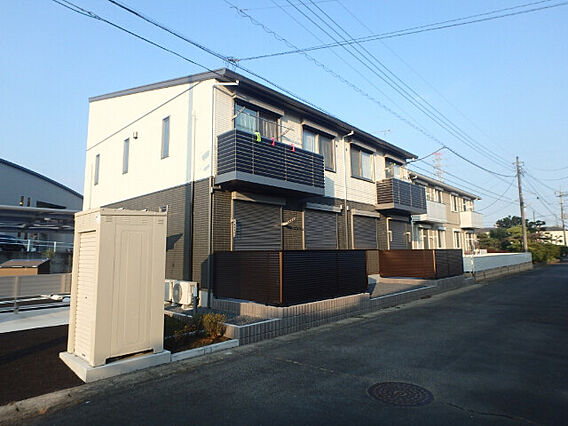 オリーブ_外観_2