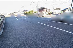 10 / 11