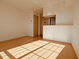 東武宇都宮線 野州平川駅 徒歩5分の賃貸アパート 2階1LDKのリビング/ダイニング