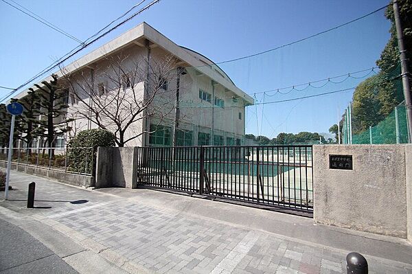 画像28:名古屋市立あずま中学校 677m