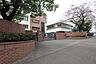 周辺：栄小学校 342m