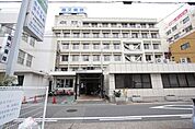 医療法人勝又病院 107m