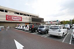 マックスバリュグランド千種若宮大通店 762m