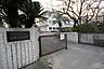 周辺：名古屋市立伊勢山中学校 143m