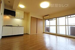 サンプラザ金山 8階ワンルームのリビング/ダイニング