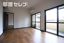 ダイアパレス東別院第2 5階3LDKのリビング/ダイニング