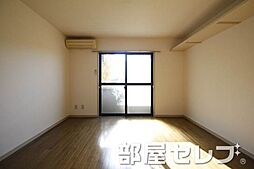 メゾン　ラ・テール 3階1Kのリビング/ダイニング