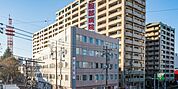 医療法人三恵会服部病院 689m