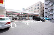 セブンイレブン名古屋代官町店 337m