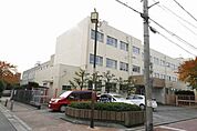 野立小学校 340m