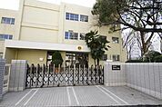 名古屋市立平和小学校 437m