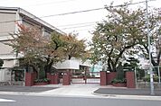 名古屋市立千早小学校 389m