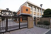 新栄小学校 160m