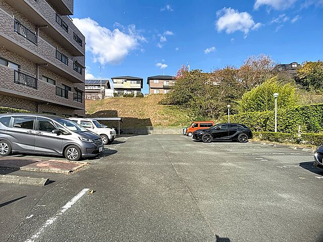 5 / 8