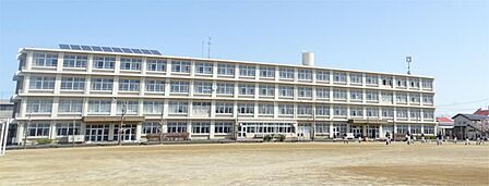 浜松市立中郡中学校(432m)