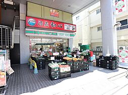 【コンビニエンスストア】ローソンストア100 LS新宿住吉町店まで811ｍ