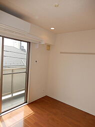 リヴェロ中十条 305 3階1Kの寝室