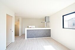蕨市南町34期　1号棟