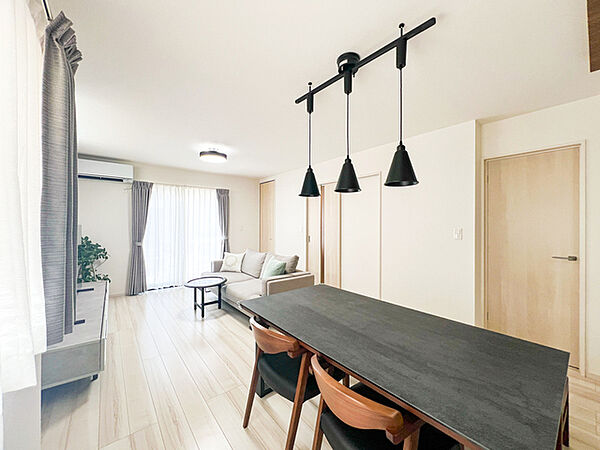 リビング/ダイニング