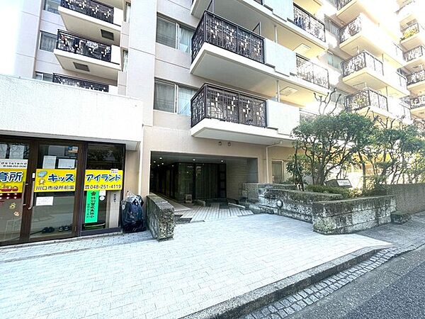 エントランスを拡大表示