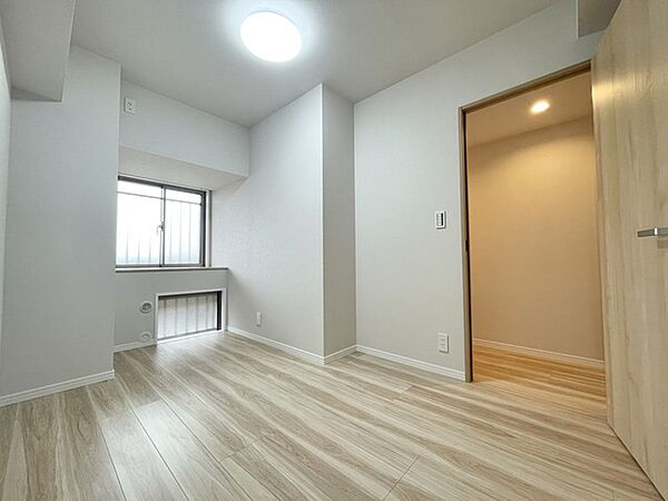 寝室を拡大表示