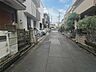 外観：前面道路含む現地写真 