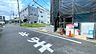 外観：前面道路含む現地写真 