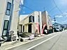 外観：前面道路含む現地写真 
