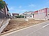外観：前面道路含む現地写真 