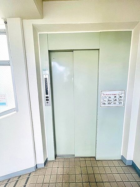 エレベーター