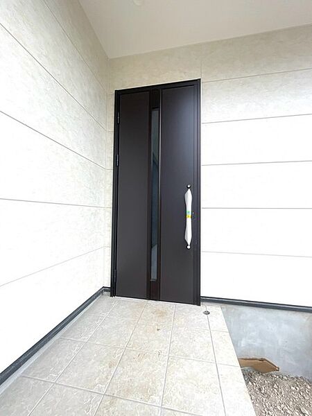 玄関を拡大表示