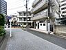 外観：前面道路含む現地写真 