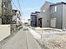 外観：前面道路含む現地写真 