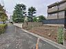 外観：前面道路含む外観